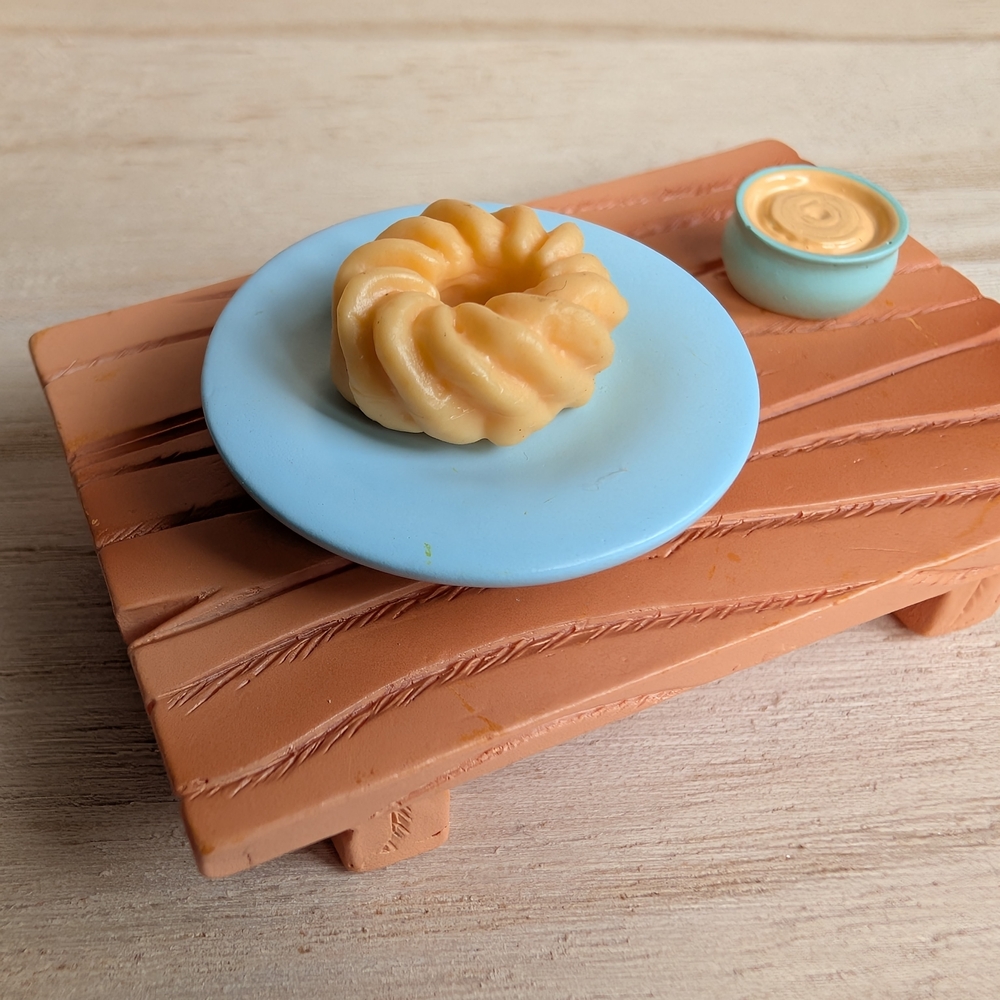 Miniature French Cruller 1.7cm In Diameter, Miniature Food Item